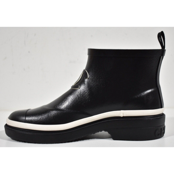 Chanel 23A Black White Caoutchouc Rubber CC Logo Low Top Short Rain Boots 38 - Picture 8 of 12